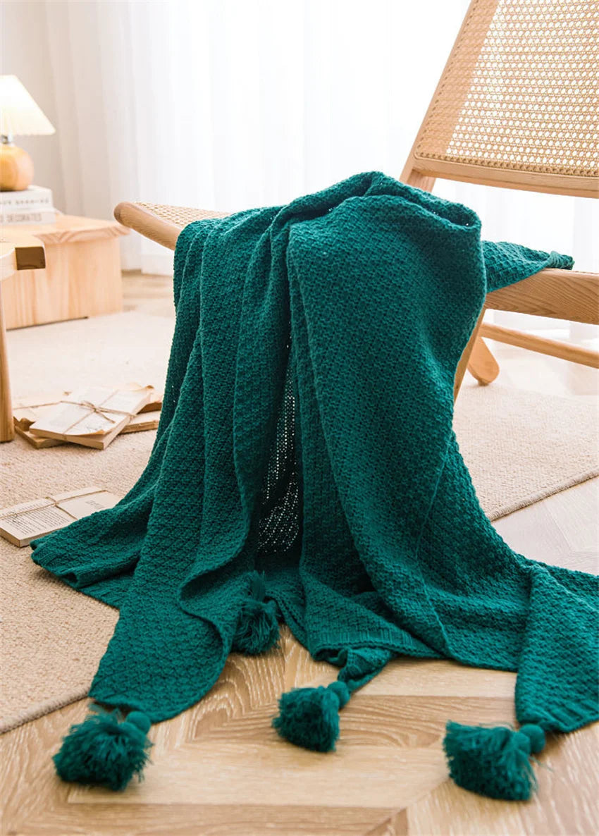 Nordknit Tassle Blanket