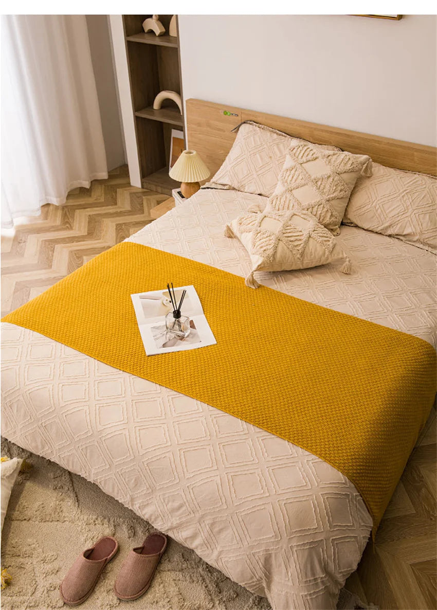 Nordknit Tassle Blanket