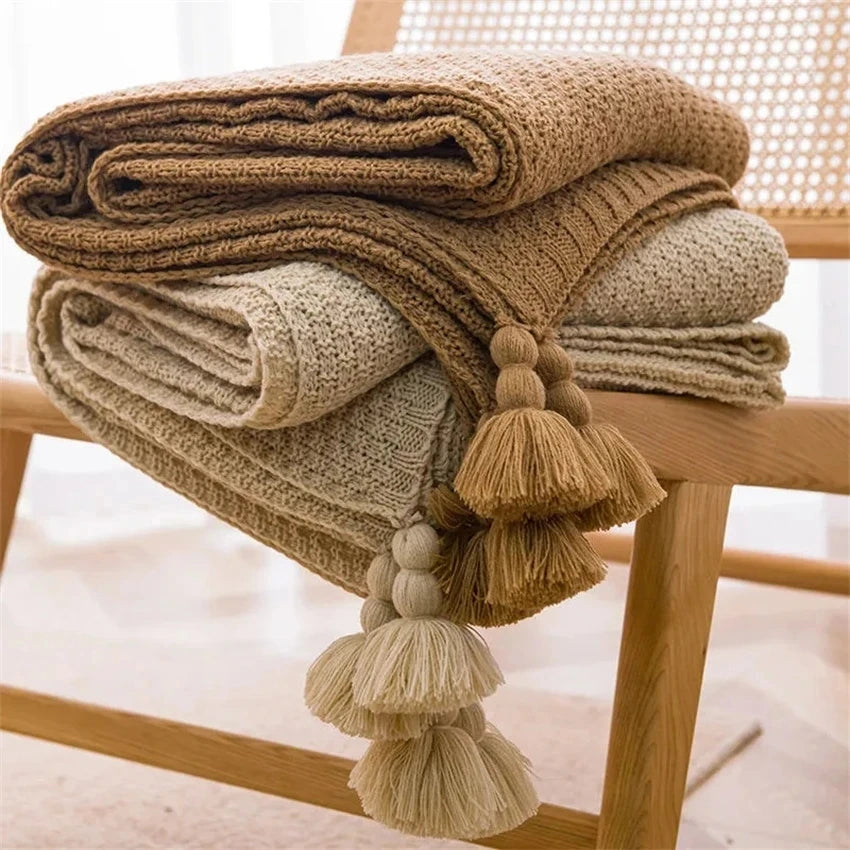 Nordknit Tassle Blanket