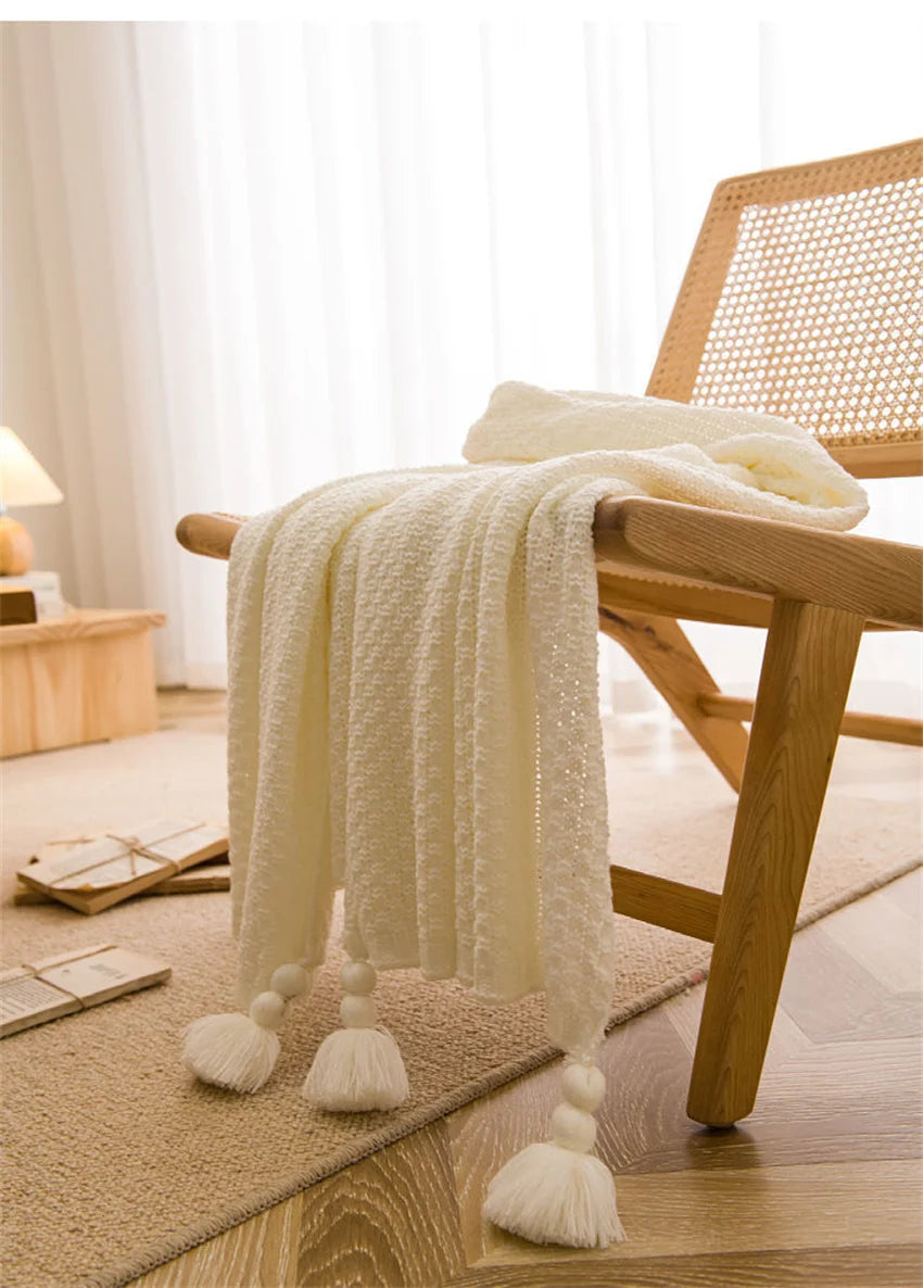 Nordknit Tassle Blanket