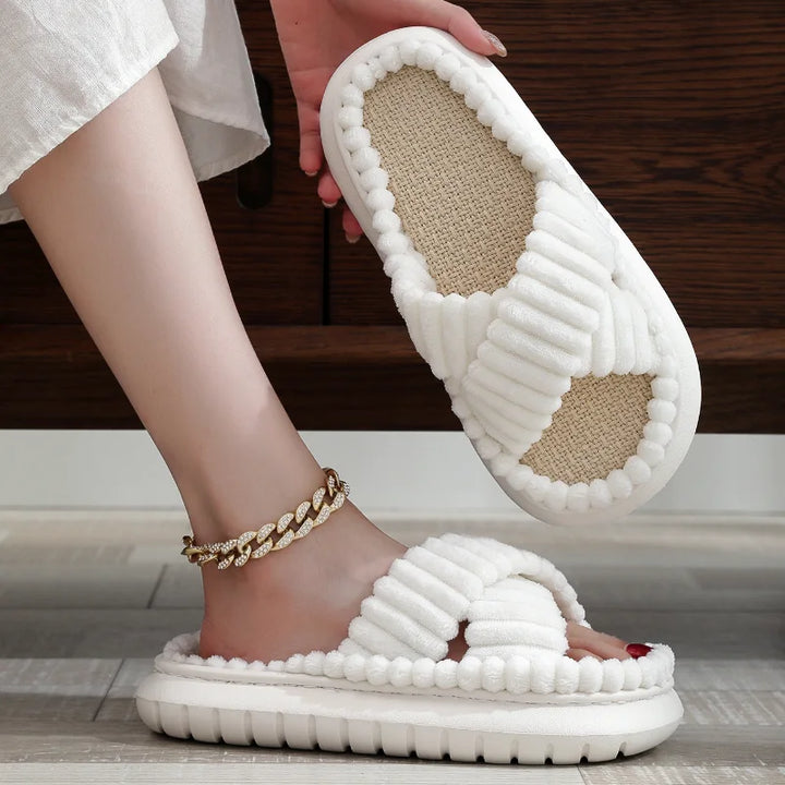 Lush Mellowz Linen Slippers