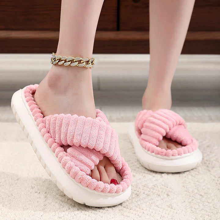 Lush Mellowz Linen Slippers
