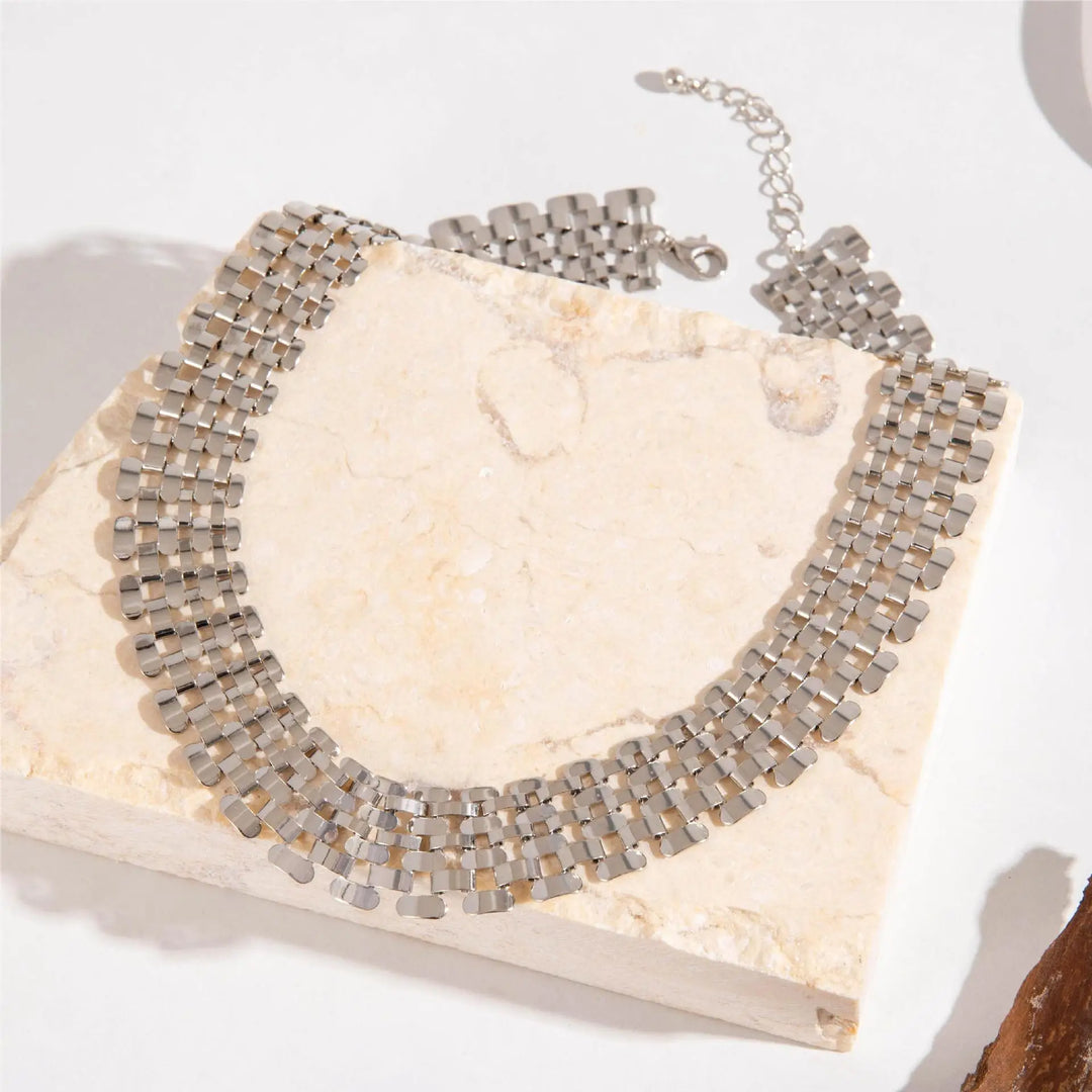 Astrid Mesh-Style Necklace