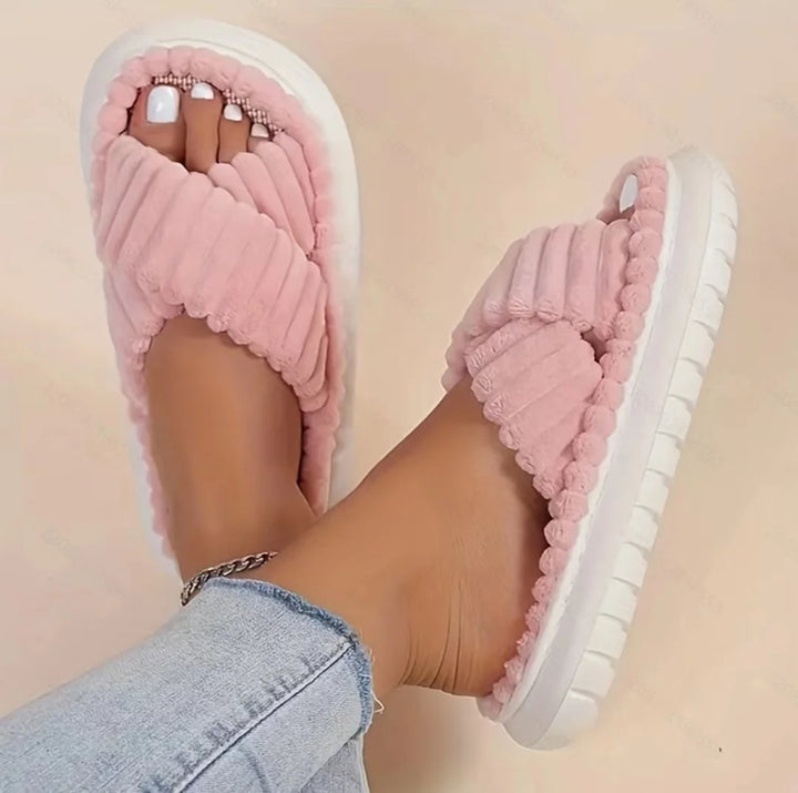 Lush Mellowz Linen Slippers