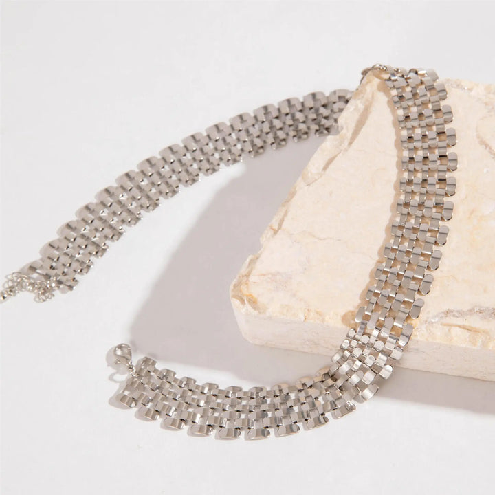 Astrid Mesh-Style Necklace