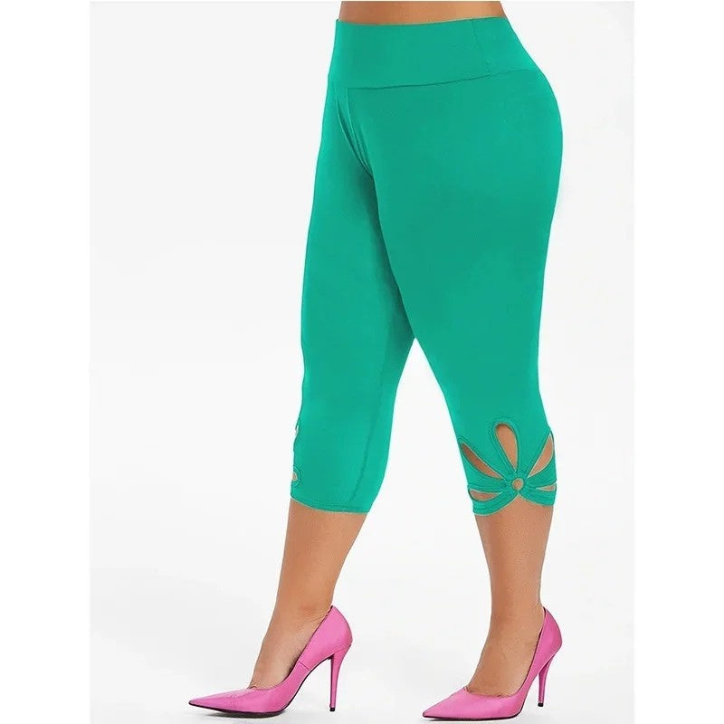 Plus Size Capri Cutout Stretch Cropped Leggings