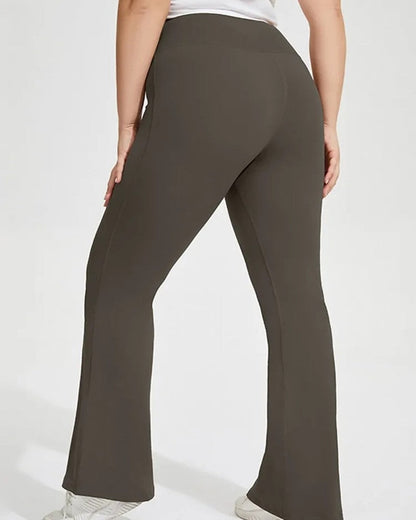 Plus Size Flared High-Waist Stretch Yoga Pants