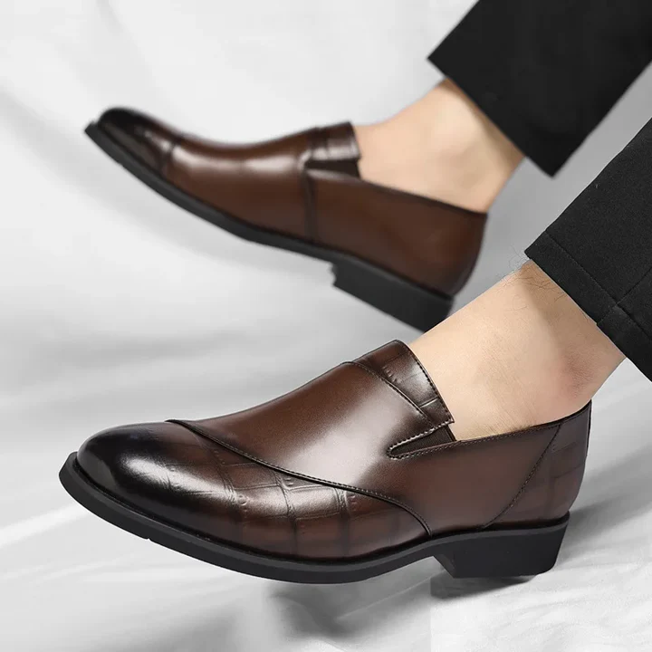 Averand Leather Loafers
