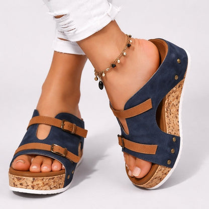 color:navy