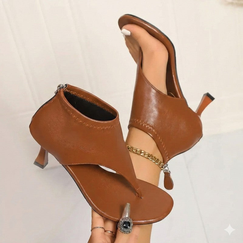 Lunari Sculpted Heel Thong Sandals