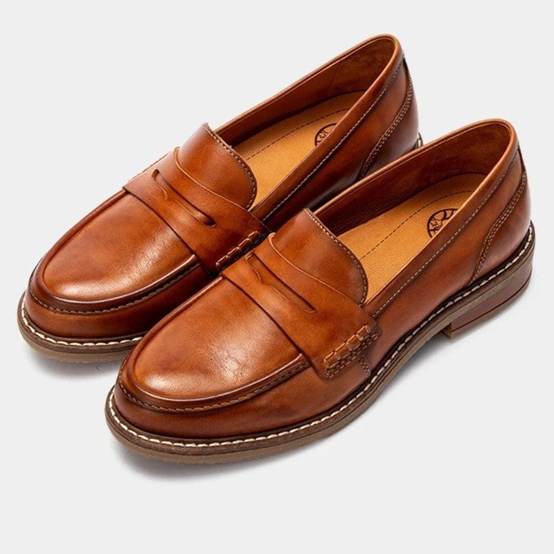 color:brown