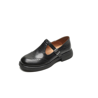color:black