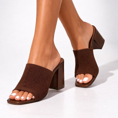 color:brown