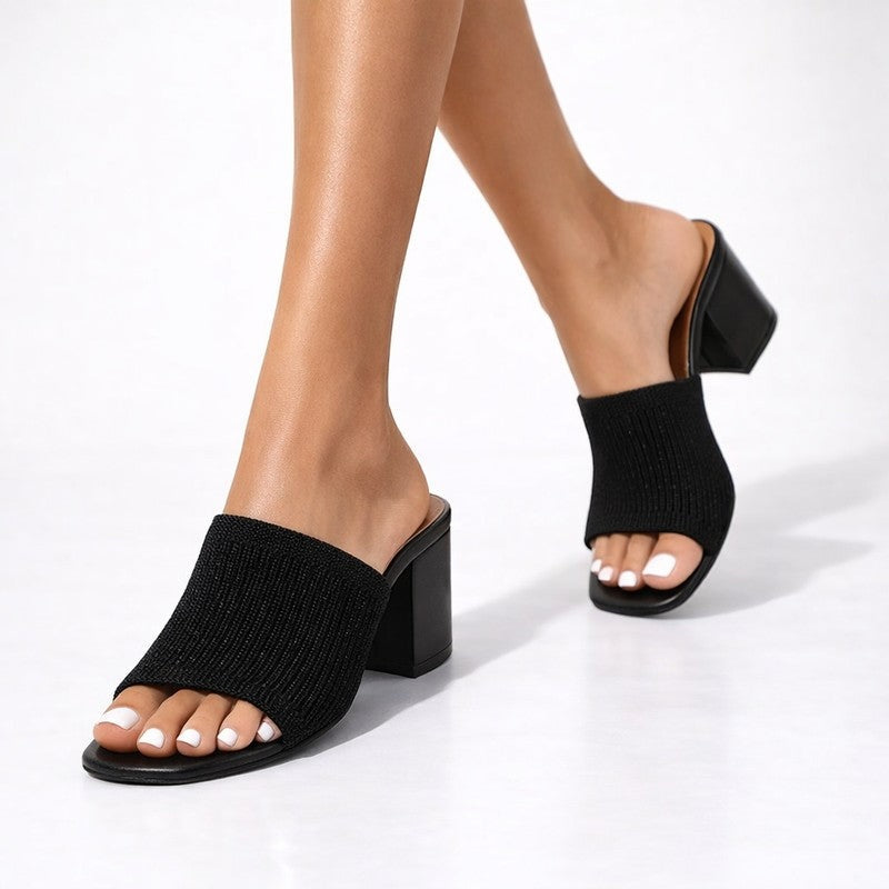 color:black