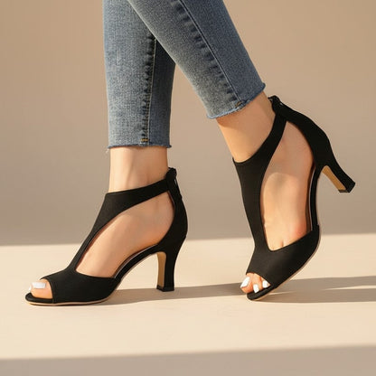 color:black