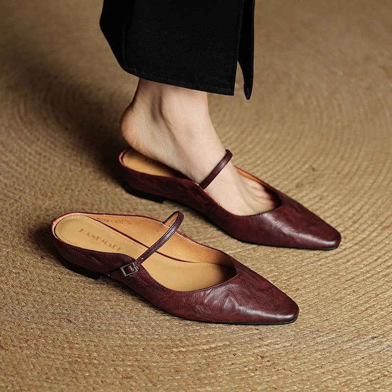 color:maroon