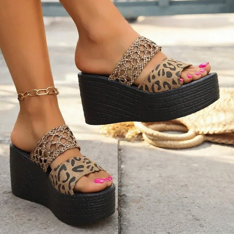 color:brown