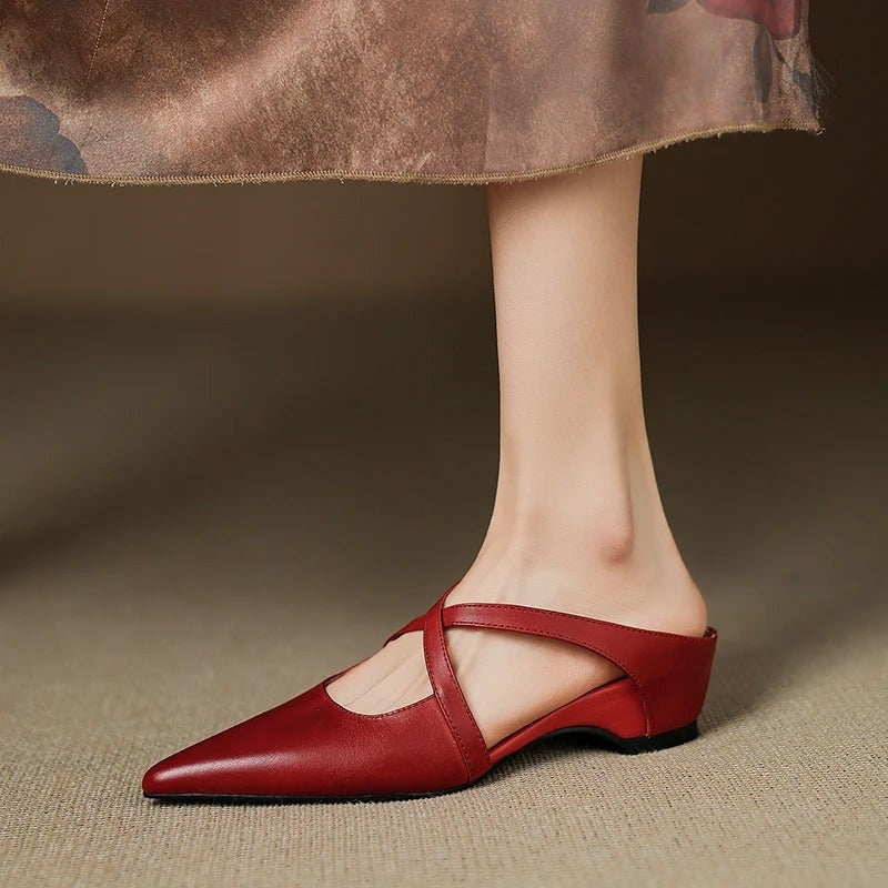 color:maroon