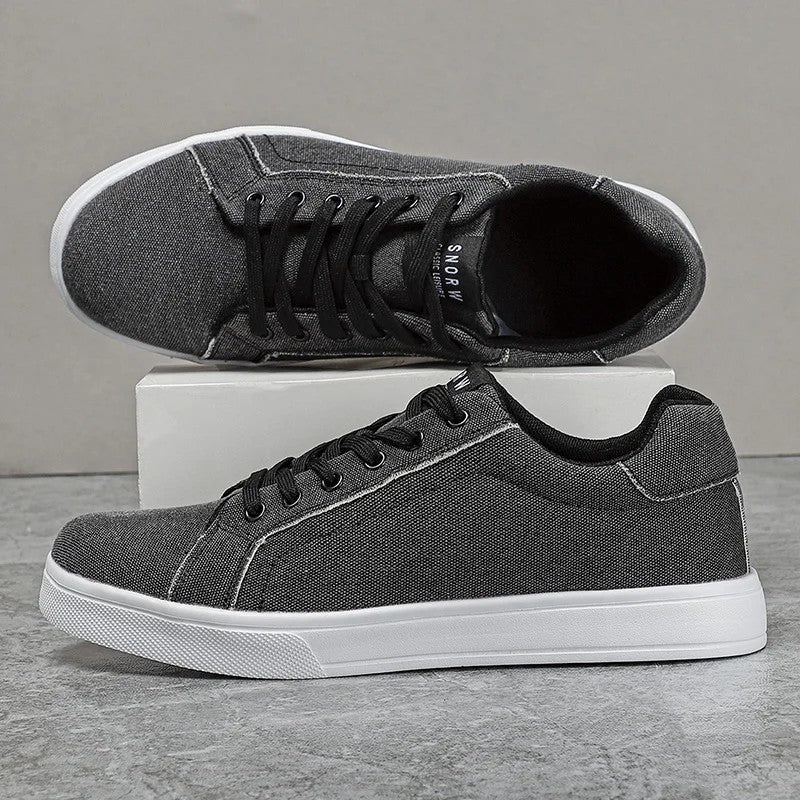 Plus Size Nivaro Canvas Low-Top Court Sneakers