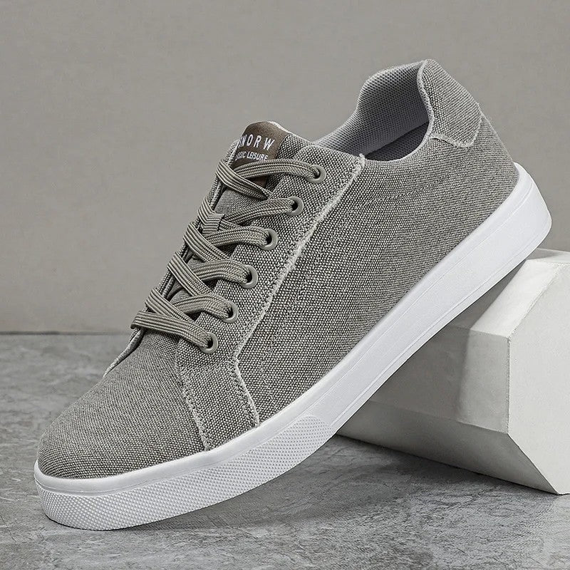 Plus Size Nivaro Canvas Low-Top Court Sneakers