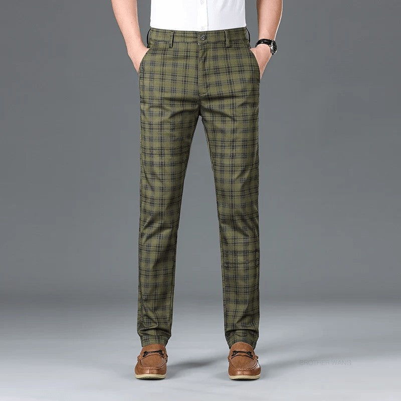 color:green