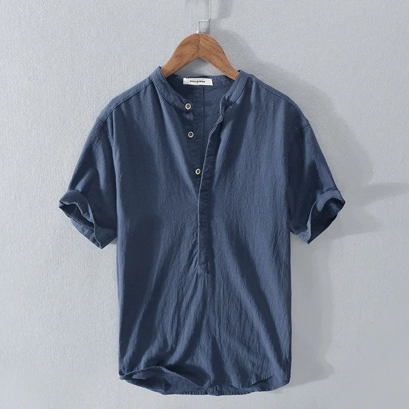 color:navy