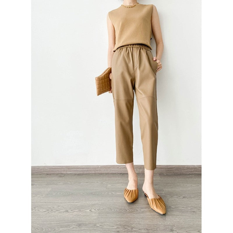 color:beige