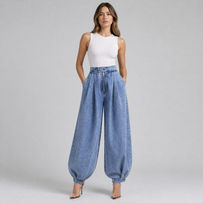 Relaxed Pleated High-Waist Wide-Leg Jeans
