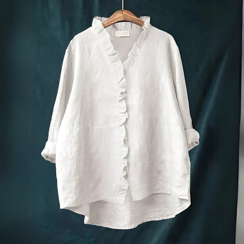 color:white