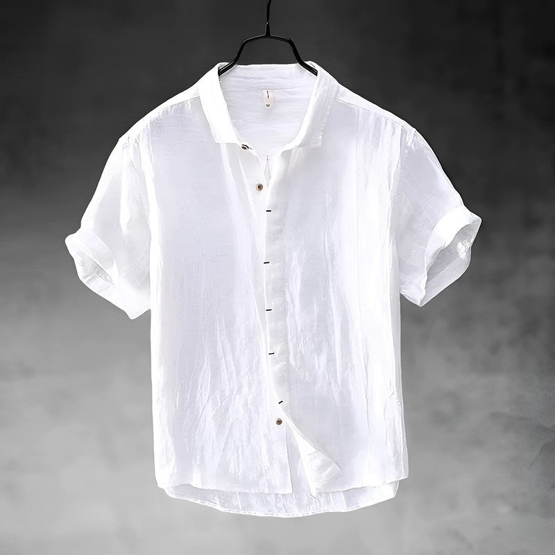 color:white