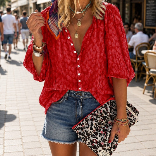 color:red