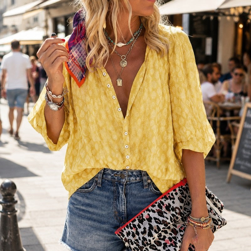 color:yellow