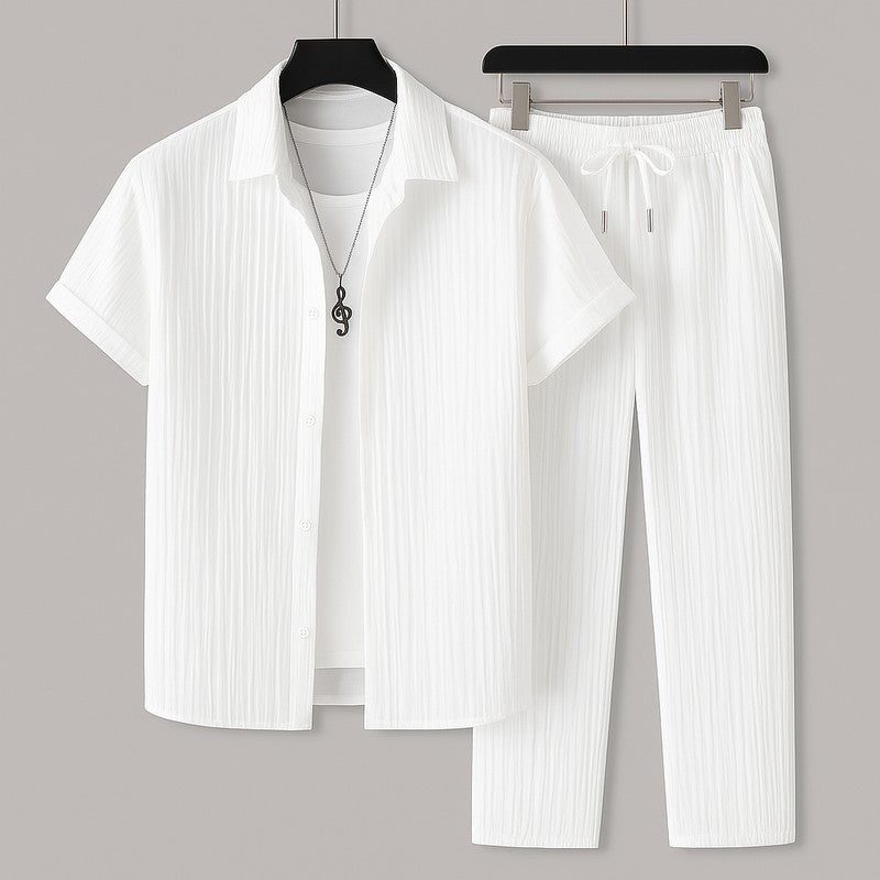 color:white