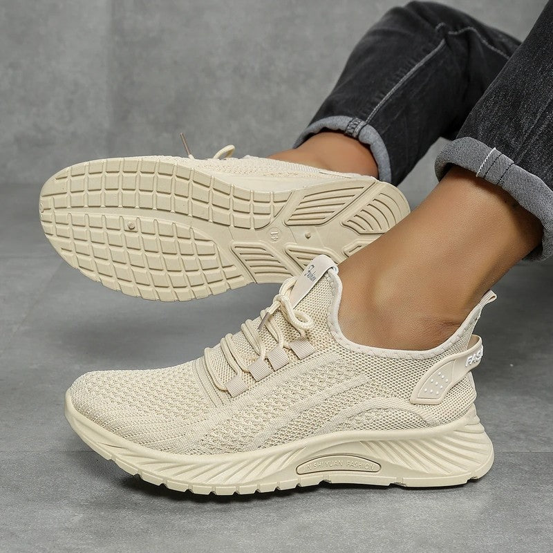 Selvia Knit Lightweight Running Sneakers
