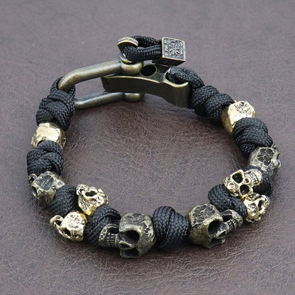 color:black