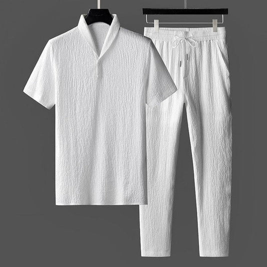 color:white