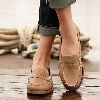 color:khaki