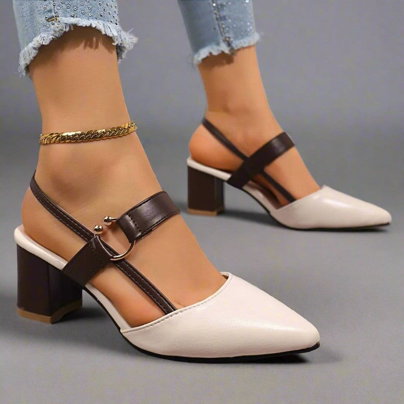 color:beige