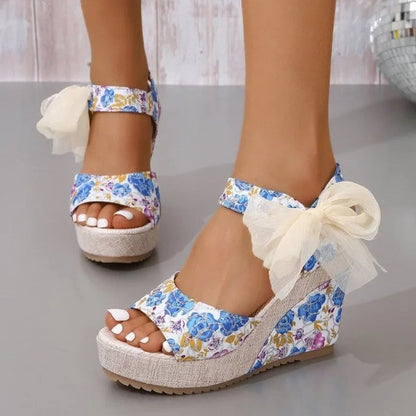 Plus Size Vionelle Floral Platform Wedge Sandals