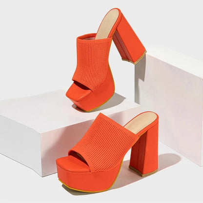 color:orange