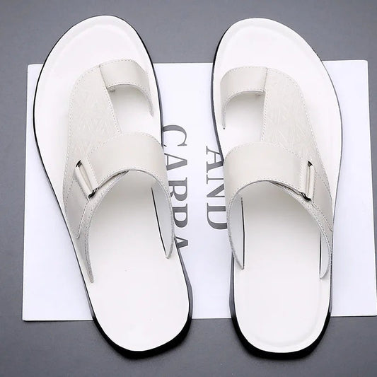 color:white