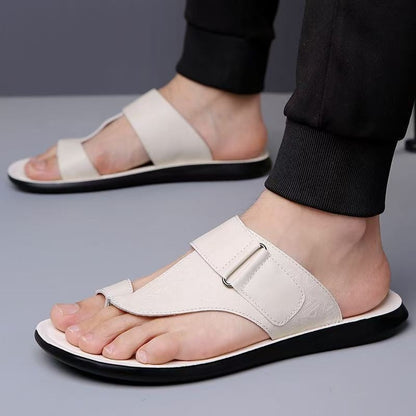 Virello Relaxed Buckle Slide Sandals